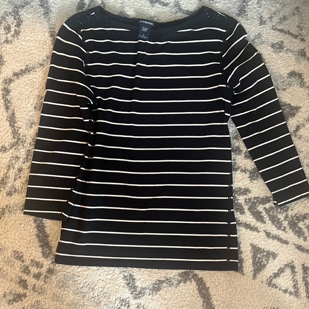 Black and white striped top boater style